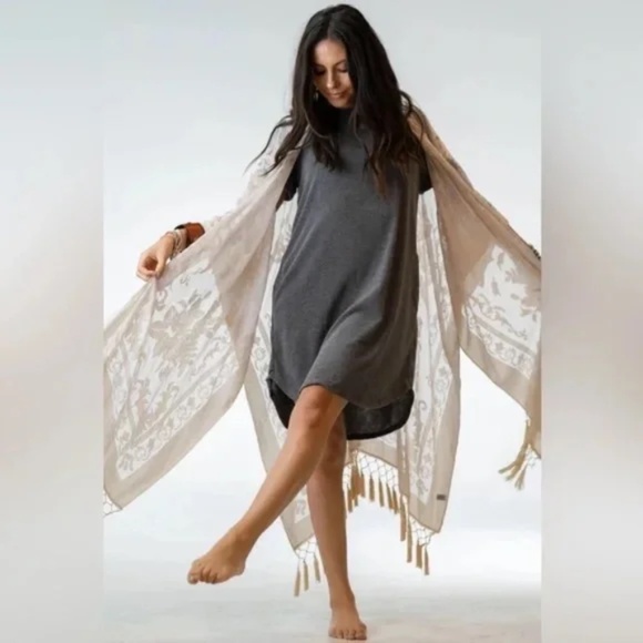 SOLD OUT Nude Floral Velvet Burnout Tassel Kimono Open Wrap Coverup Top One Size - Picture 6 of 6